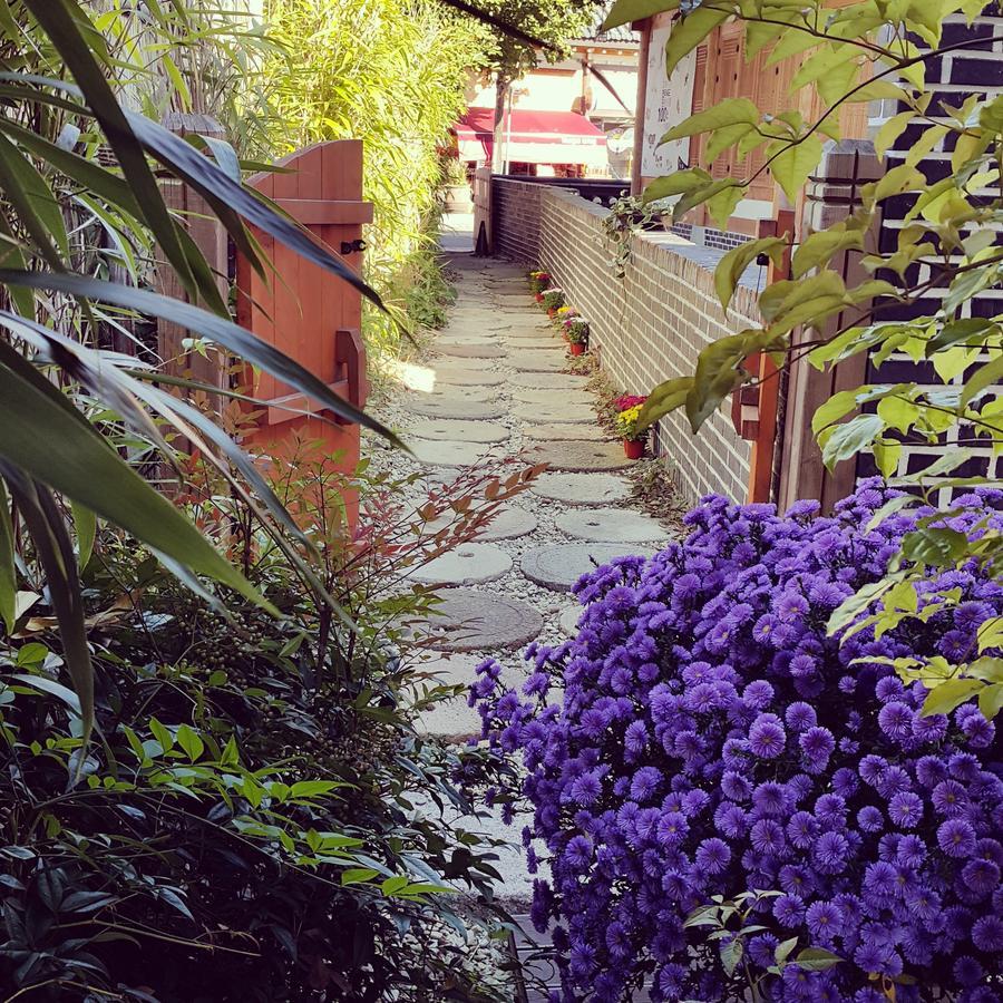 Sarangnamoo Hanok Guesthouse Jeonju Exterior photo