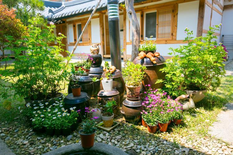 Sarangnamoo Hanok Guesthouse Jeonju Exterior photo